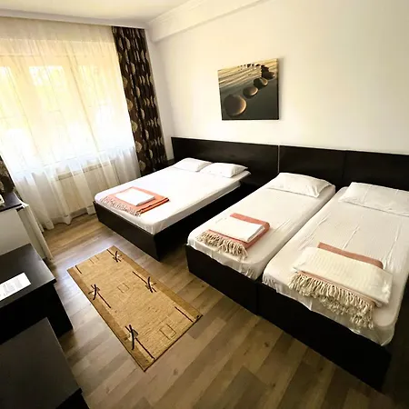 Egreta Hostel *